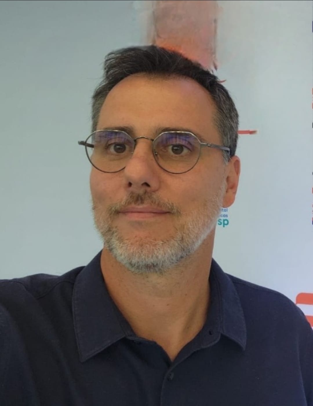 Dr. André Nathan Costa