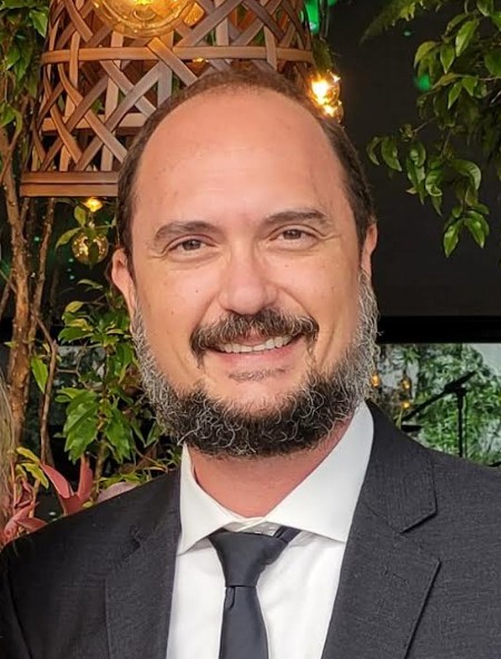 Dr. Vinicius Barbosa